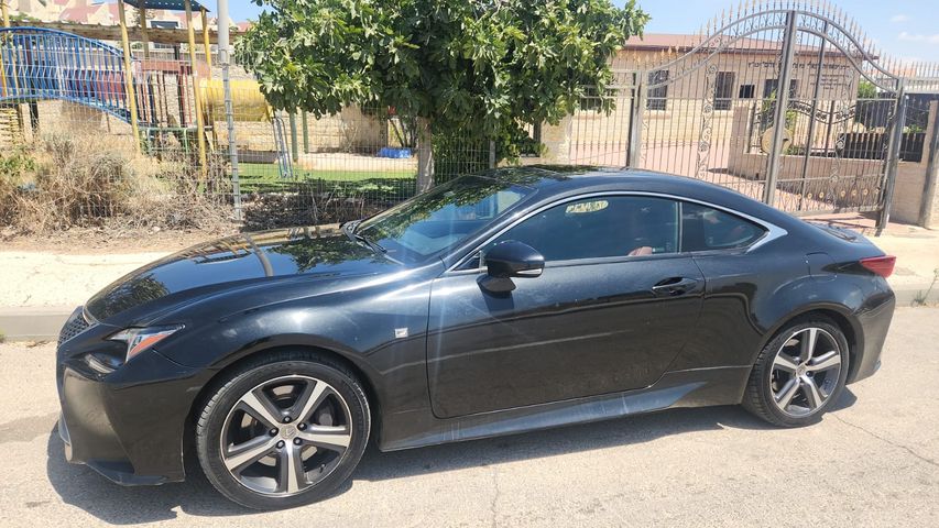 מודעת רכב לקסוס RC