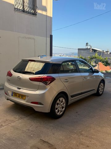 יונדאי i20