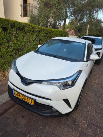טויוטה C-HR