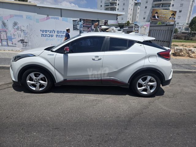 טויוטה C-HR