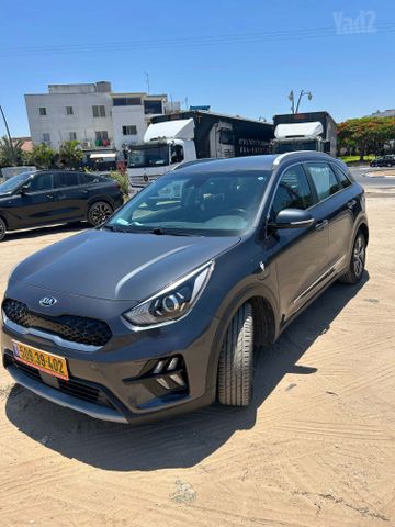 קיה נירו