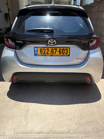 טויוטה יאריס