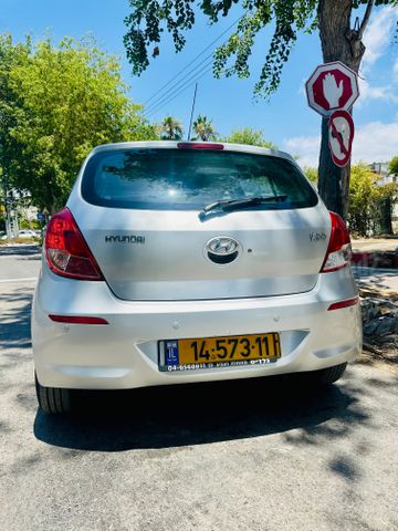 יונדאי i20