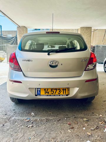 יונדאי i20