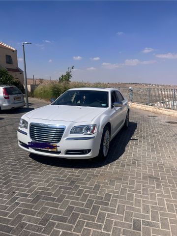 קרייזלר 300