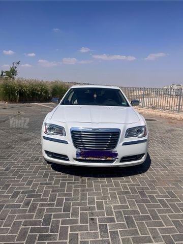 קרייזלר 300
