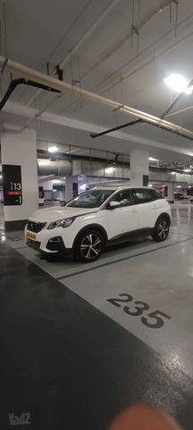 פיג'ו 3008