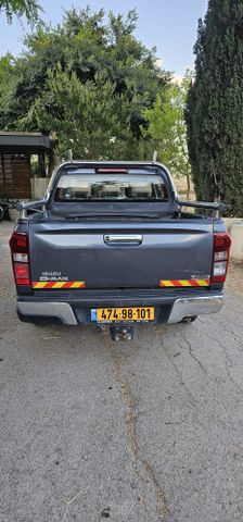 מודעת רכב איסוזו די-מקס