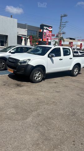 מודעת רכב איסוזו די-מקס