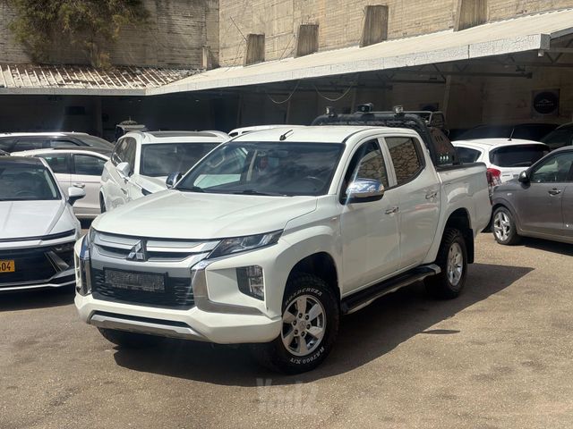 טרייטון / L200 Desert אוט׳ 2.3 (150 כ״ס)