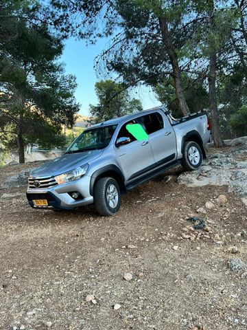 טויוטה היילקס