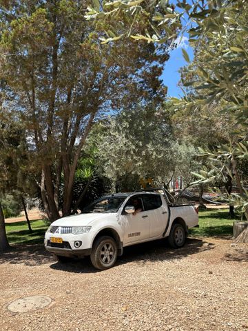 מיצובישי טרייטון / L200