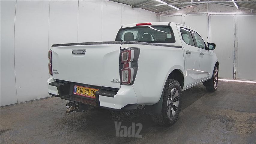 איסוזו די-מקס