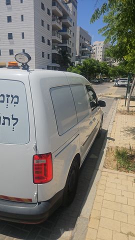 פולקסווגן קאדי