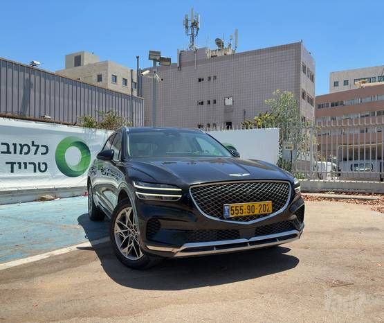 מודעת רכב ג'נסיס GV70