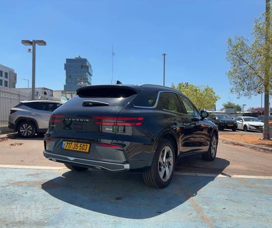 ג'נסיס GV70