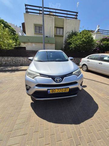 מודעת רכב טויוטה RAV4