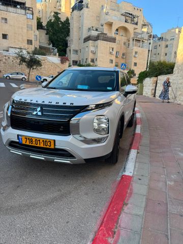 מיצובישי אאוטלנדר