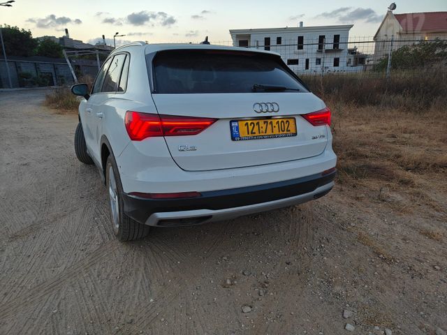 אאודי Q3