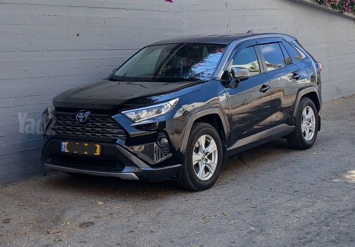 טויוטה RAV4