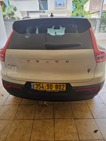 וולוו XC40