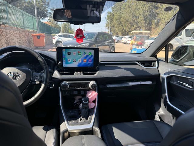 טויוטה RAV4