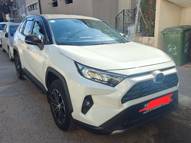 טויוטה RAV4