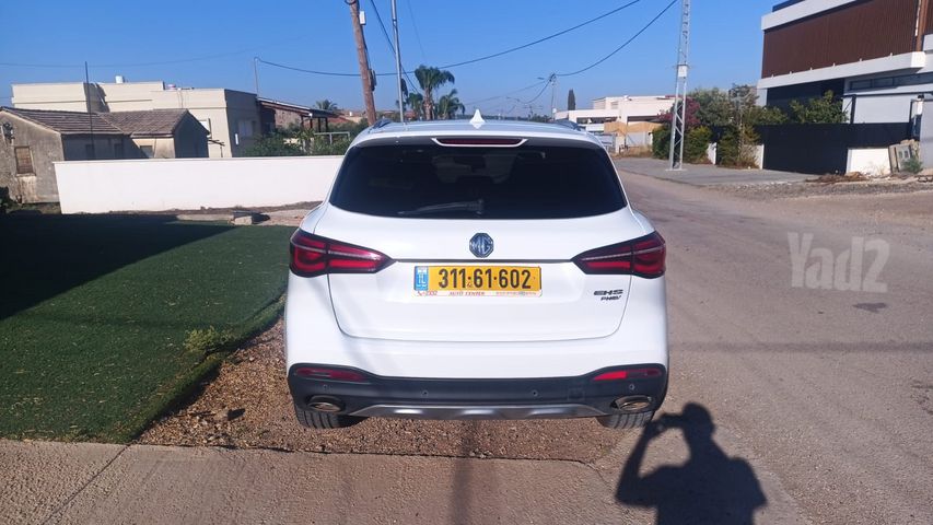אם ג'י EHS PHEV