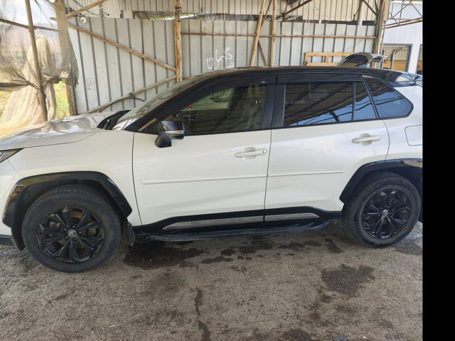 טויוטה RAV4