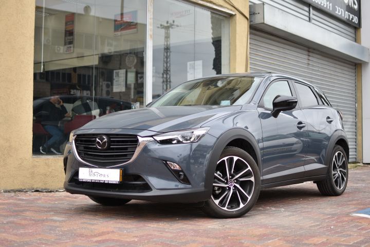 מודעת רכב מאזדה CX-3