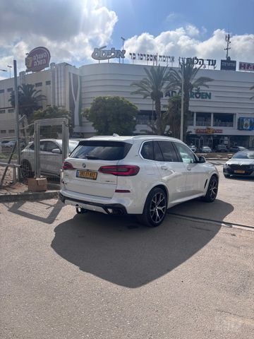 ב מ וו X5
