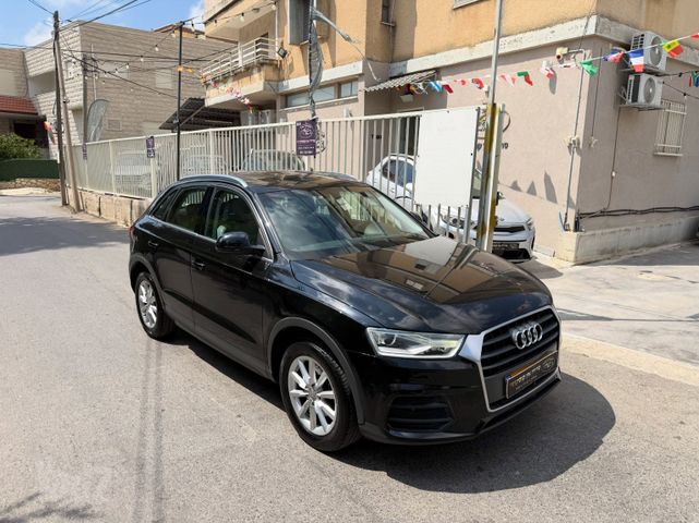 מודעת רכב אאודי Q3 1