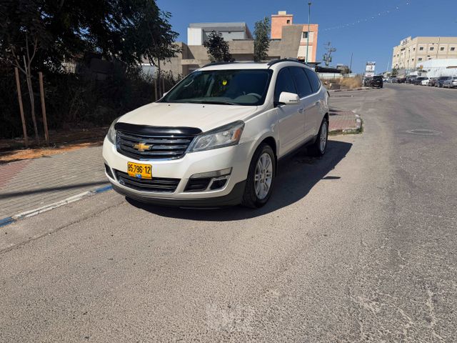 שברולט טראוורס