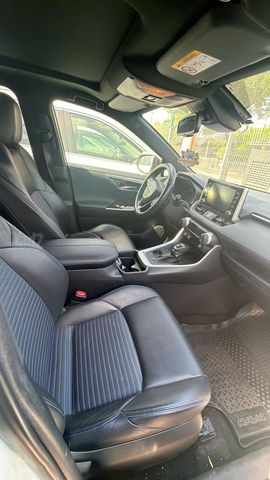 טויוטה RAV4