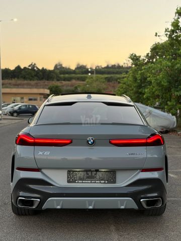 ב מ וו X6