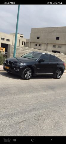 ב מ וו X6