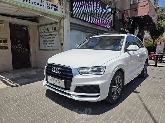 אאודי Q3
