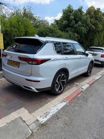 מודעת רכב מיצובישי אאוטלנדר