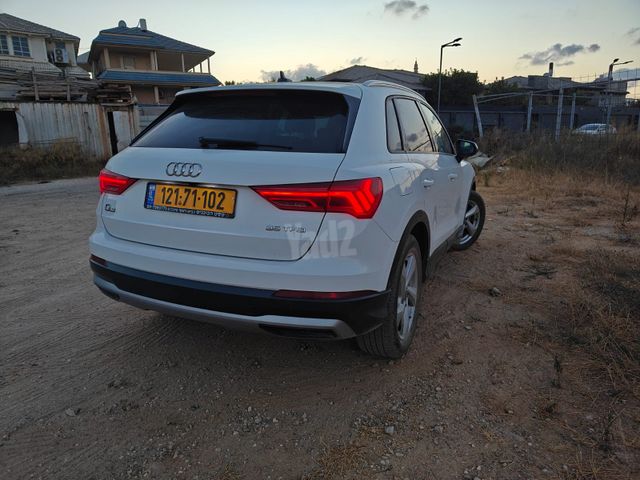 אאודי Q3