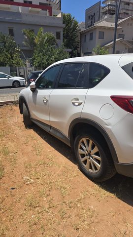מודעת רכב מאזדה CX-5