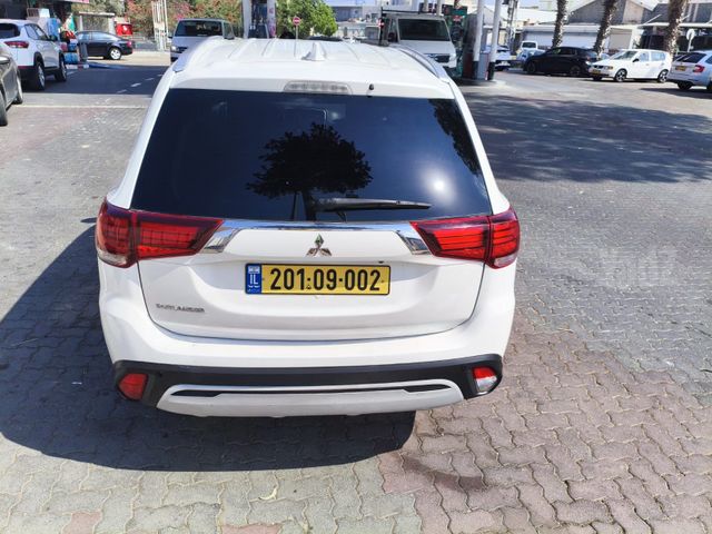 מודעת רכב מיצובישי אאוטלנדר