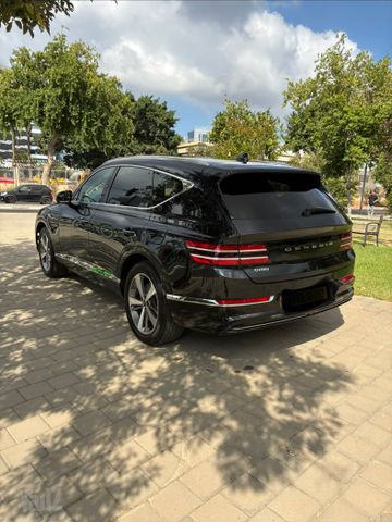 ג'נסיס GV80