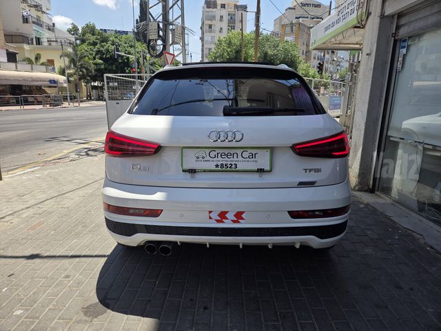 אאודי Q3