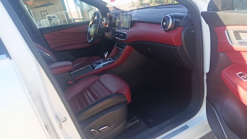 אם ג'י EHS PHEV
