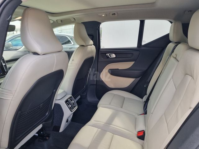 וולוו XC40