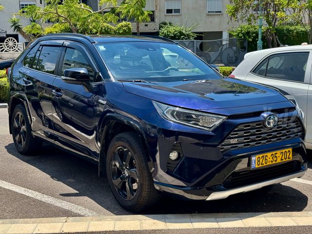 מודעת רכב טויוטה RAV4