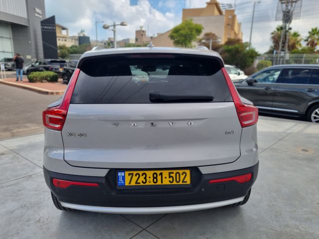 מודעת רכב וולוו XC40 2