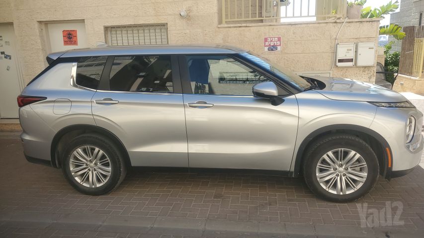 מיצובישי אאוטלנדר