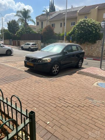 מודעת רכב וולוו XC60