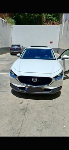 מודעת רכב מאזדה CX-30